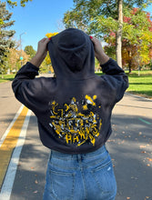 Load image into Gallery viewer, Grafitti Cropped Hoodie
